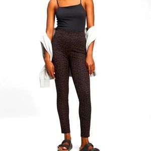 High Rise Bi-Stretch Print Leggings in Tall Size in Brown & Black Leopard Print